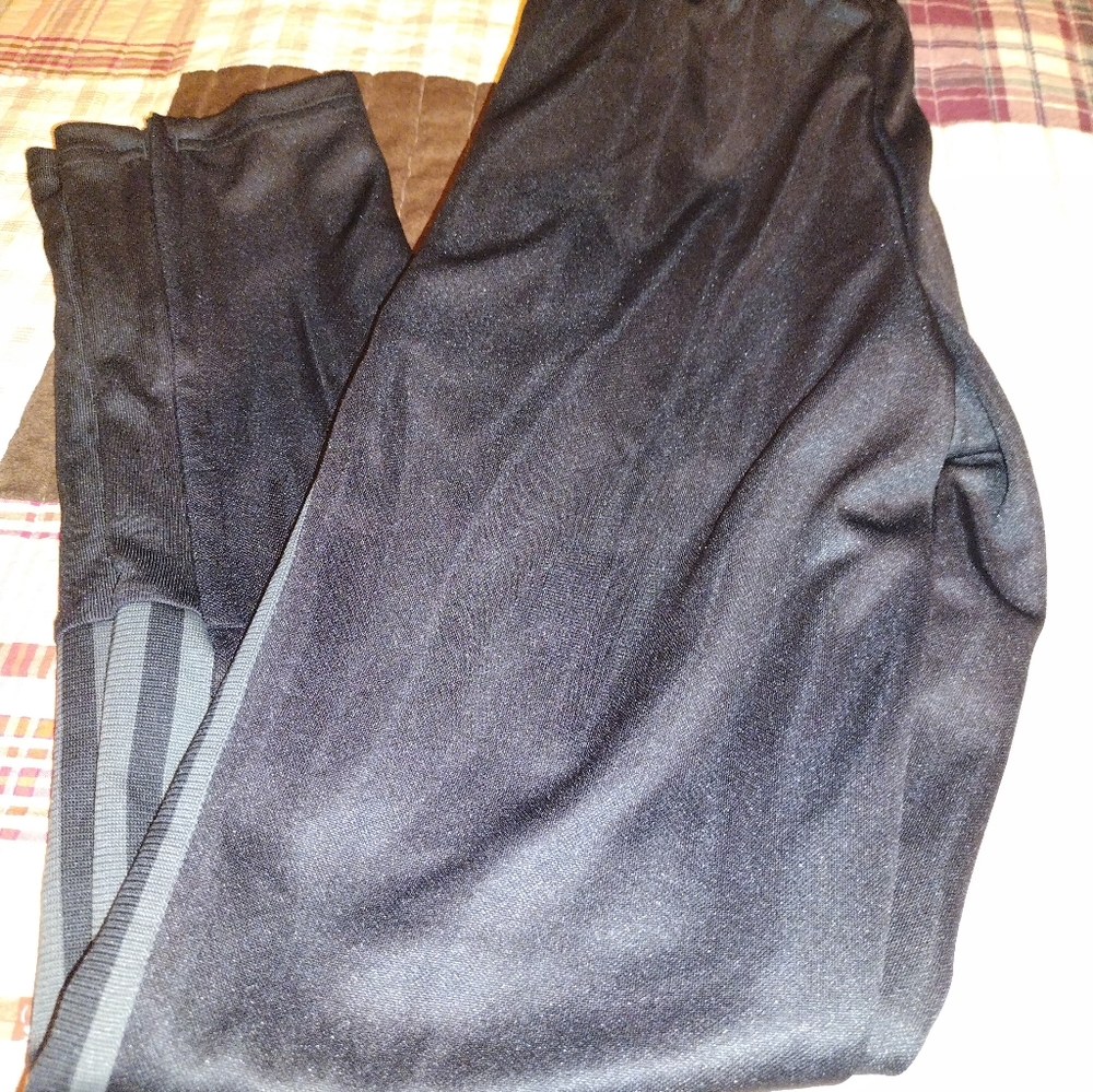 NWT Adidas Exercise Pants Regular Pants Full Regular Length Style Size Medium